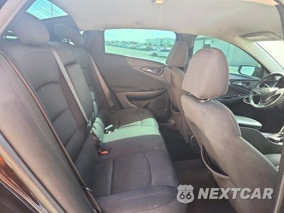 Zdjęcie 10 z 13 samochodu: 2020 CHEVROLET MALIBU LT VIN:1G1ZD5ST3LF057304 - miniatura