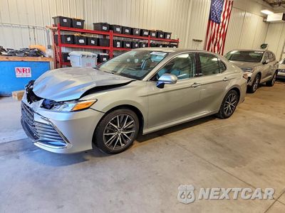 2021 TOYOTA CAMRY XLE 4T1FZ1AKXMU050114 - główne zdjęcie licytacji z USA - miniatura