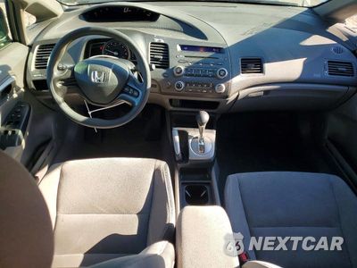 Zdjęcie 8 z 12 samochodu: 2006 HONDA CIVIC LX VIN:1HGFA16586L061069 - miniatura