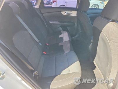 Zdjęcie 10 z 12 samochodu: 2023 KIA FORTE LXS VIN:3KPF24AD7PE556191 - miniatura