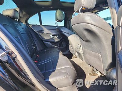 Zdjęcie 10 z 12 samochodu: 2019 MERCEDES-BENZ C 300 4MATIC VIN:55SWF8EB9KU296995 - miniatura