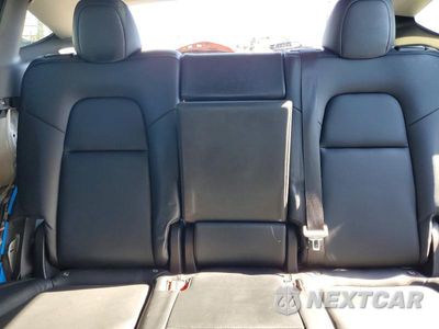 Zdjęcie 10 z 14 samochodu: 2022 TESLA MODEL Y VIN:7SAYGDEF0NF440332 - miniatura