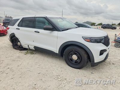 Czwarte zdjęcie samochodu z boku: 2022 FORD EXPLORER POLICE INTERCEPTOR VIN:1FM5K8AB9NGC06829 - miniatura