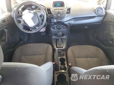 Zdjęcie 8 z 13 samochodu: 2014 FORD FIESTA S VIN:3FADP4AJ1EM183155 - miniatura
