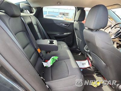 Zdjęcie 10 z 12 samochodu: 2017 CHEVROLET MALIBU LT VIN:1G1ZE5ST0HF158093 - miniatura