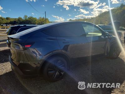 Trzecie zdjęcie samochodu z tyłu: 2026 TESLA MODEL Y VIN:7SAYGDED2TA475124 - miniatura