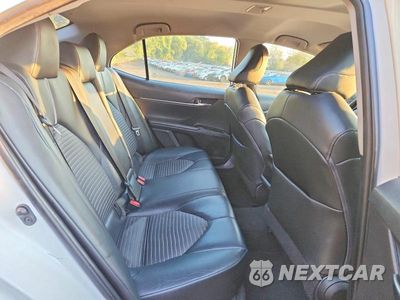 Zdjęcie 10 z 12 samochodu: 2020 TOYOTA CAMRY SE VIN:4T1G11AK3LU506755 - miniatura