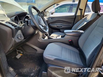 Zdjęcie 7 z 12 samochodu: 2019 FORD ESCAPE S VIN:1FMCU0F78KUB79546 - miniatura