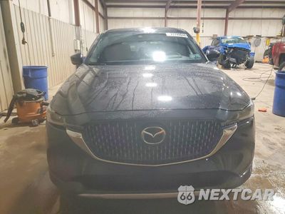 Piąte zdjęcie samochodu w środku: 2025 MAZDA CX-5 SIGNATURE VIN:JM3KFBXY1S0638489 - miniatura