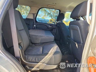 Zdjęcie 11 z 13 samochodu: 2012 CHEVROLET TAHOE K1500 LS VIN:1GNSKAE00CR233479 - miniatura