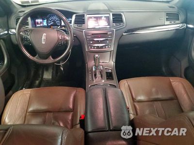 Zdjęcie 8 z 13 samochodu: 2014 LINCOLN MKS VIN:1LNHL9EK7EG611954 - miniatura