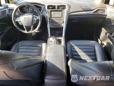 Zdjęcie 8 z 12 samochodu: 2019 FORD FUSION SEL VIN:3FA6P0CD8KR150046 - miniatura