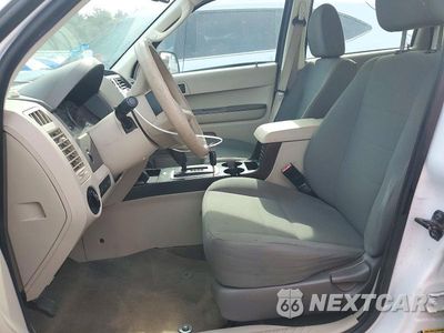 Zdjęcie 7 z 13 samochodu: 2012 FORD ESCAPE XLS VIN:1FMCU0C72CKA91318 - miniatura