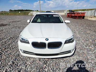 Piąte zdjęcie samochodu w środku: 2013 BMW 528 XI VIN:WBAXH5C56DD114625 - miniatura