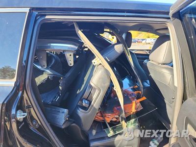 Zdjęcie 10 z 12 samochodu: 2014 TOYOTA HIGHLANDER LE PLUS VIN:5TDBKRFH3ES039707 - miniatura
