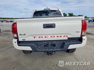 Zdjęcie 6 z 13 samochodu: 2017 TOYOTA TACOMA TRD SPORT VIN:5TFDZ5BN5HX023970 - miniatura