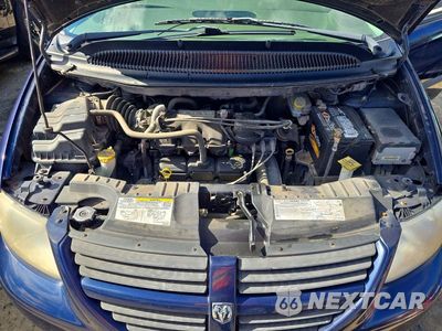 Zdjęcie 12 z 13 samochodu: 2005 DODGE GRAND CARAVAN SE VIN:1D4GP24R85B318686 - miniatura