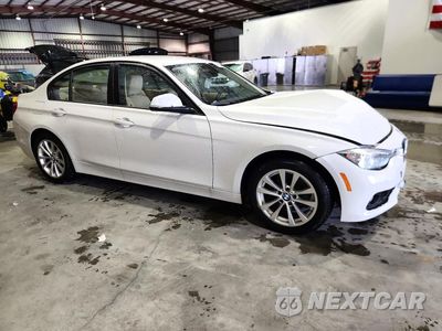 Czwarte zdjęcie samochodu z boku: 2016 BMW 320 I VIN:WBA8E1G53GNT36943 - miniatura