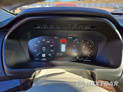 Zdjęcie 9 z 13 samochodu: 2016 VOLVO XC90 T6 VIN:YV4A22PK8G1046145 - miniatura