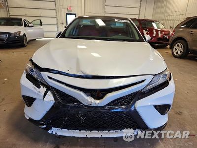Piąte zdjęcie samochodu w środku: 2020 TOYOTA CAMRY XSE VIN:4T1K61BK4LU015511 - miniatura