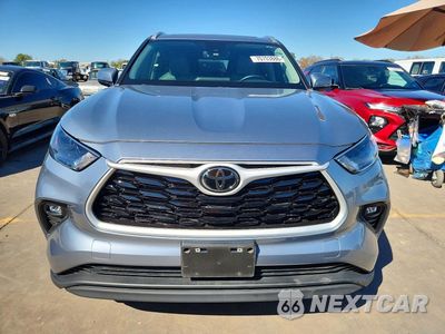 Piąte zdjęcie samochodu w środku: 2024 TOYOTA HIGHLANDER XLE VIN:5TDKDRAH8RS050774 - miniatura