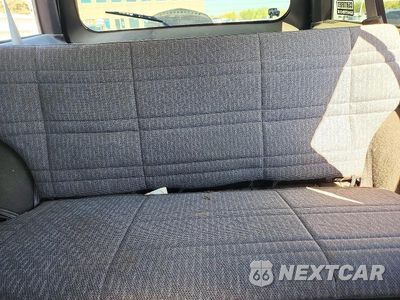 Zdjęcie 10 z 14 samochodu: 2001 JEEP CHEROKEE SPORT VIN:1J4FF48S01L593066 - miniatura