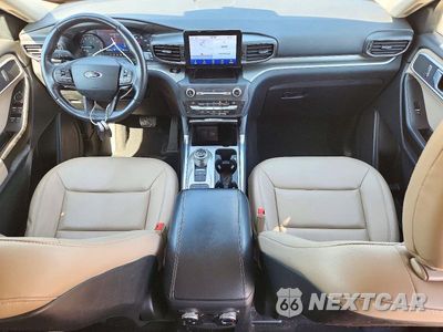 Zdjęcie 8 z 14 samochodu: 2020 FORD EXPLORER XLT VIN:1FMSK7DH8LGB80525 - miniatura
