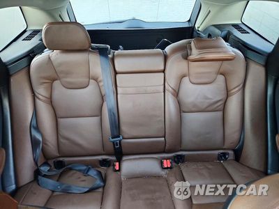 Zdjęcie 10 z 13 samochodu: 2019 VOLVO XC60 T6 VIN:YV4A22RK8K1345995 - miniatura