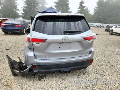 Zdjęcie 6 z 13 samochodu: 2016 TOYOTA HIGHLANDER XLE VIN:5TDJKRFH4GS273126 - miniatura