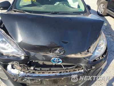 Zdjęcie 11 z 12 samochodu: 2016 TOYOTA PRIUS C TWO VIN:JTDKDTB35G1138255 - miniatura