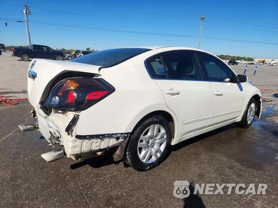 Trzecie zdjęcie samochodu z tyłu: 2010 NISSAN ALTIMA 2.5 VIN:1N4AL2AP4AC189616 - miniatura