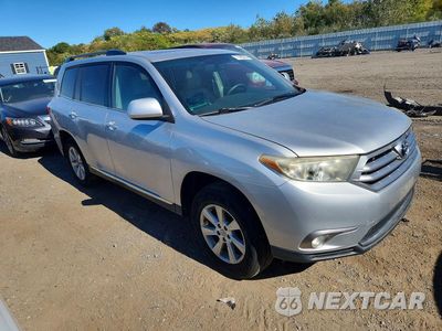 Czwarte zdjęcie samochodu z boku: 2011 TOYOTA HIGHLANDER SE VIN:5TDBK3EH0BS048598 - miniatura