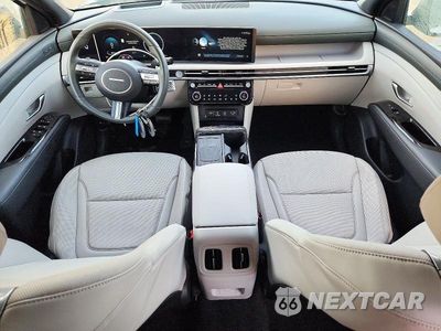 Zdjęcie 8 z 12 samochodu: 2025 HYUNDAI TUCSON LIMITED VIN:5NMJECDE0SH495218 - miniatura
