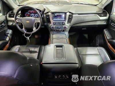 Zdjęcie 8 z 13 samochodu: 2017 CHEVROLET SUBURBAN K1500 PREMIER VIN:1GNSKJKCXHR211706 - miniatura