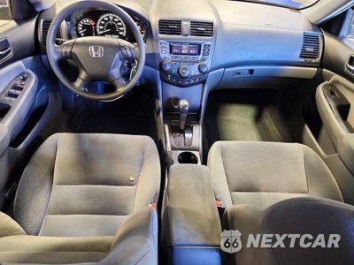Zdjęcie 8 z 12 samochodu: 2007 HONDA ACCORD SE VIN:1HGCM66477A054593 - miniatura