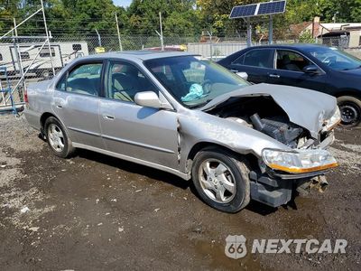 Czwarte zdjęcie samochodu z boku: 1999 HONDA ACCORD EX VIN:1HGCG667XXA075746 - miniatura