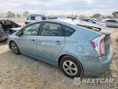 Drugie zdjęcie samochodu z przodu: 2015 TOYOTA PRIUS TWO VIN:JTDKN3DU6F1996853 - miniatura