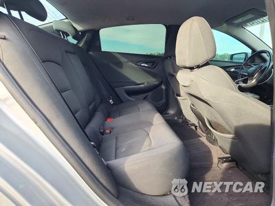Zdjęcie 10 z 12 samochodu: 2017 CHEVROLET MALIBU LT VIN:1G1ZE5ST9HF139509 - miniatura