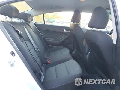 Zdjęcie 10 z 13 samochodu: 2018 KIA FORTE LX VIN:3KPFK4A71JE205472 - miniatura