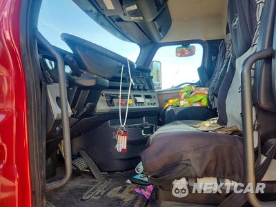 Zdjęcie 7 z 13 samochodu: 2020 FREIGHTLINER CASCADIA 126 TRUCK CAB AND CHASSIS VIN:1FUJHLD14LLLV6366 - miniatura