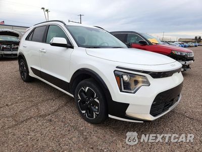 Czwarte zdjęcie samochodu z boku: 2024 KIA NIRO WIND VIN:KNDCR3L19R5103040 - miniatura