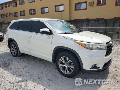 Czwarte zdjęcie samochodu z boku: 2015 TOYOTA HIGHLANDER LE PLUS VIN:5TDZKRFHXFS102303 - miniatura