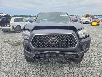 Piąte zdjęcie samochodu w środku: 2021 TOYOTA TACOMA SR5 V6 VIN:3TMAZ5CNXMM149906 - miniatura