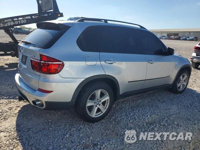 Trzecie zdjęcie samochodu z tyłu: 2013 BMW X5 XDRIVE35I VIN:5UXZV4C56D0G54886 - miniatura