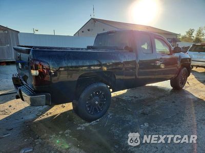 Trzecie zdjęcie samochodu z tyłu: 2010 CHEVROLET SILVERADO K1500 LS VIN:1GCSKREA0AZ135310 - miniatura