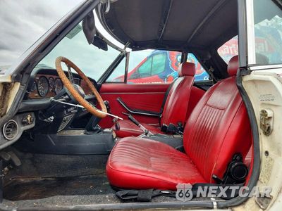 Zdjęcie 7 z 12 samochodu: 1977 FIAT 124 VIN:124CS10131338 - miniatura