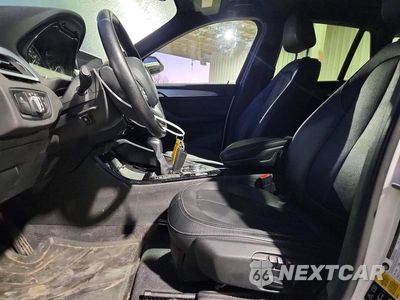 Zdjęcie 7 z 13 samochodu: 2016 BMW X1 XDRIVE28I VIN:WBXHT3C33G5E47944 - miniatura