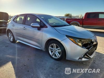 Czwarte zdjęcie samochodu z boku: 2021 TOYOTA COROLLA HATCHBACK SE VIN:JTND4MBE5M3131284 - miniatura