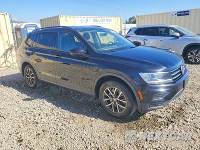 Czwarte zdjęcie samochodu z boku: 2021 VOLKSWAGEN TIGUAN S VIN:3VV1B7AX9MM020643 - miniatura
