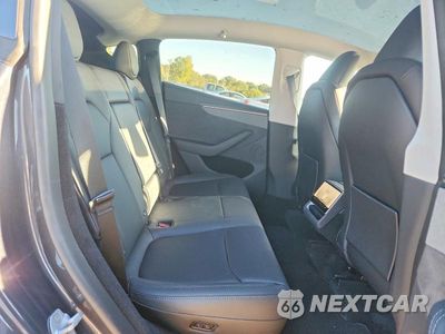 Zdjęcie 11 z 13 samochodu: 2026 TESLA MODEL Y VIN:7SAYGDEE5TA438500 - miniatura
